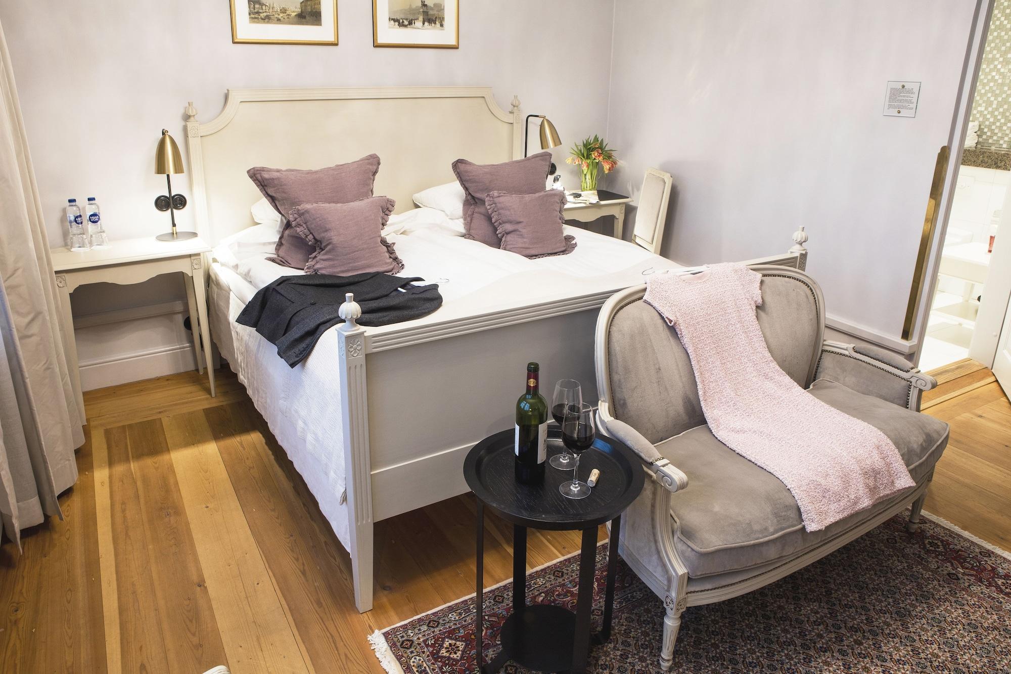 Kungstradgarden 4*